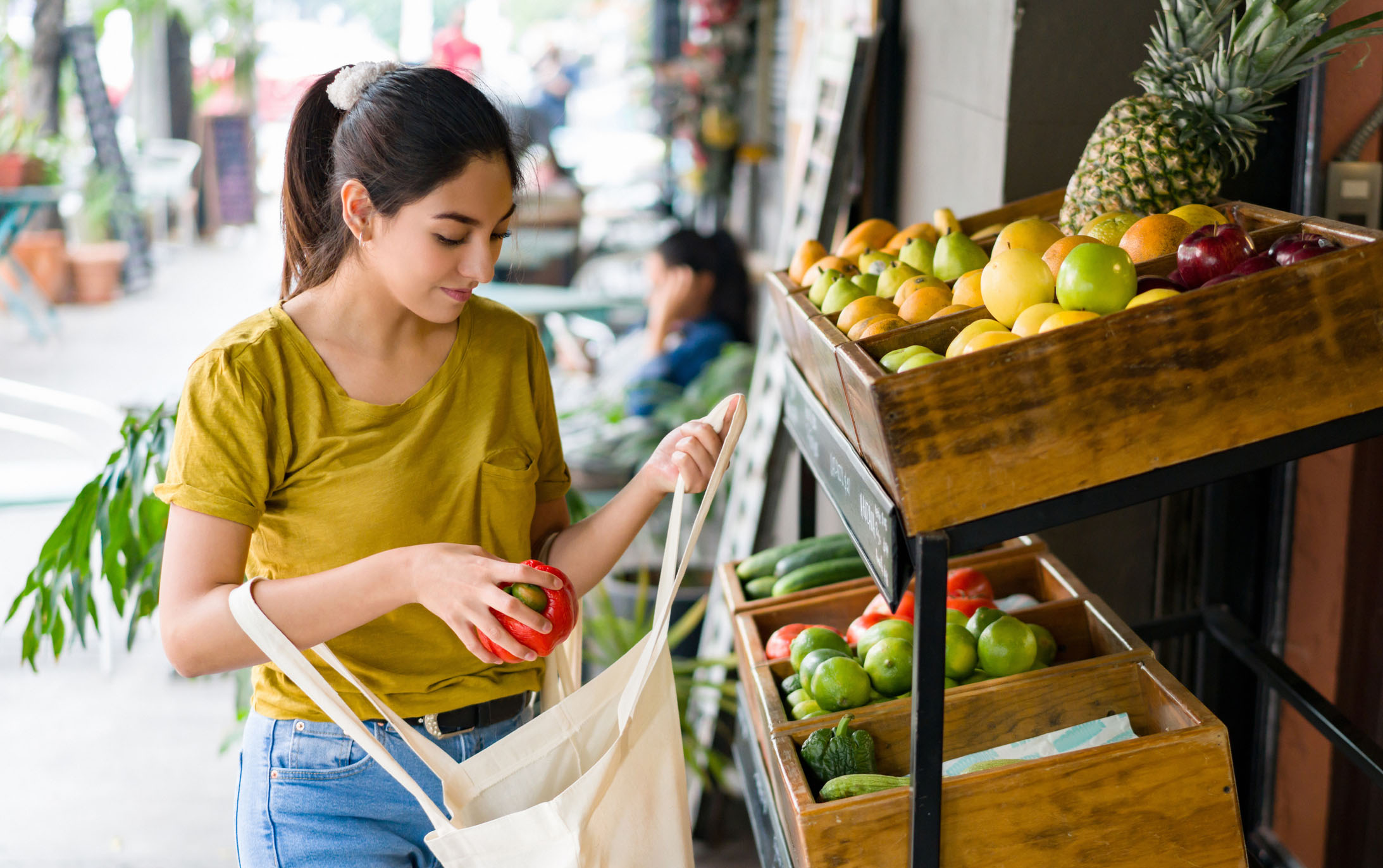 woman grocery shopping