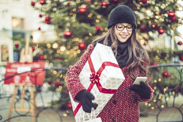 6 Holiday Budgeting Tips
