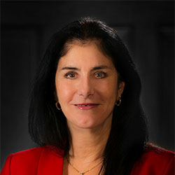 headshot of Kathleen Kinslow